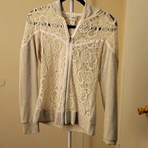Buckle ,Size Medium, Heather Grey, Cream Lace details....